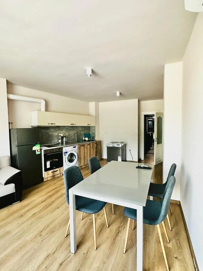Varna Summer 2 Apartamento 0*,
